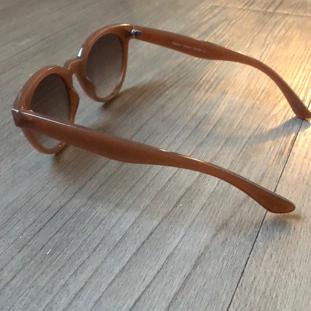 Sunglasses Bundle - Picture 5 of 8